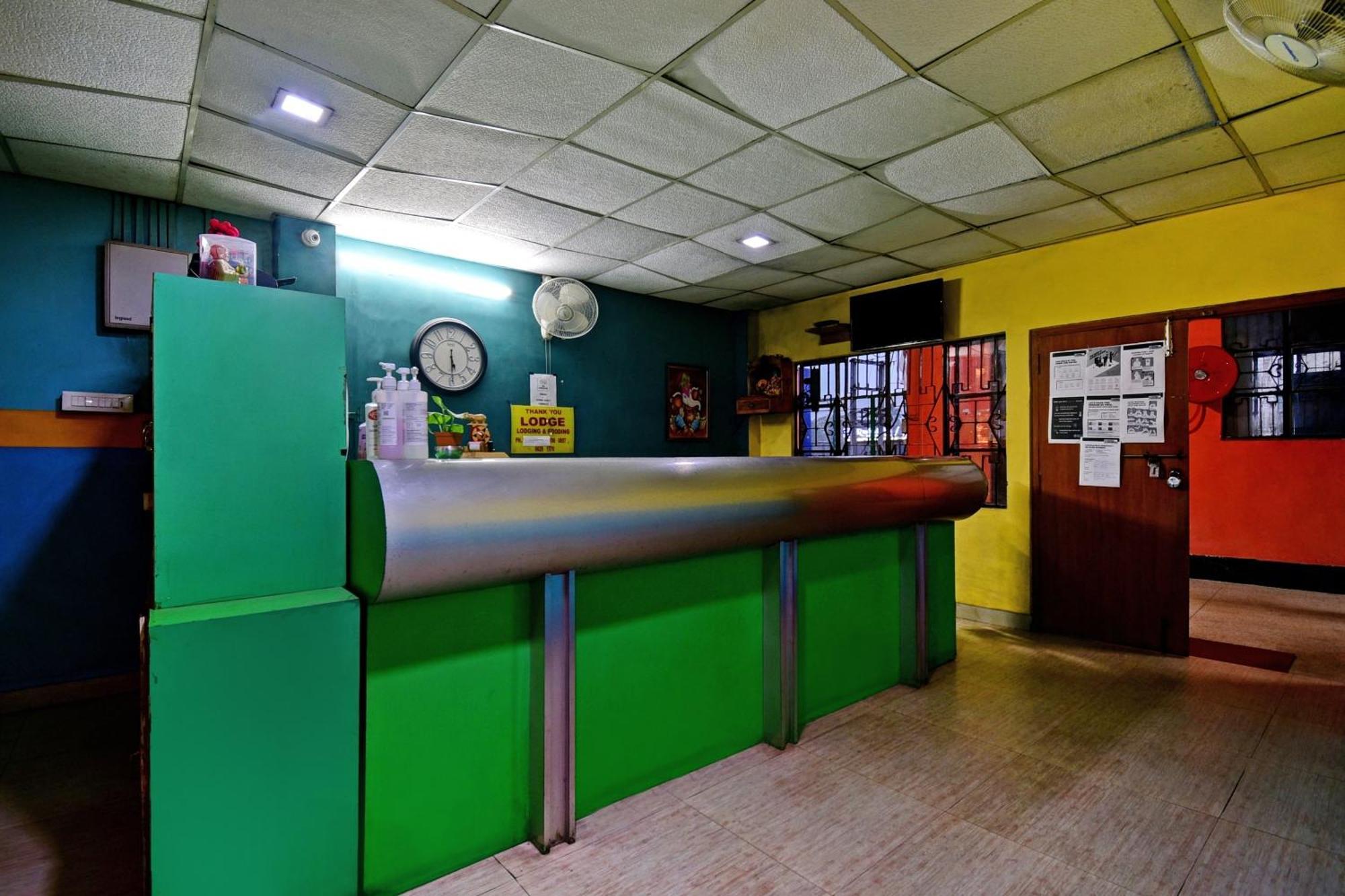 Oyo Flagship Thank You Lodge Nac Dispur Buitenkant foto